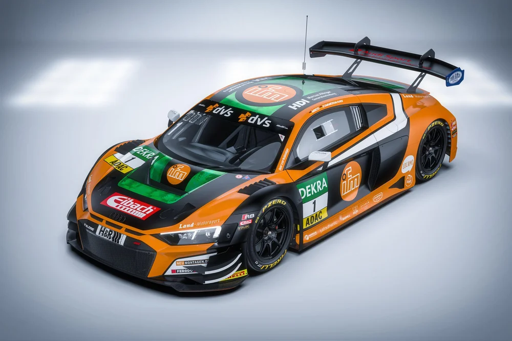 Mission Titelverteidigung: Deutscher GT-Meister Mies greift erneut mit Land-Motorsport an