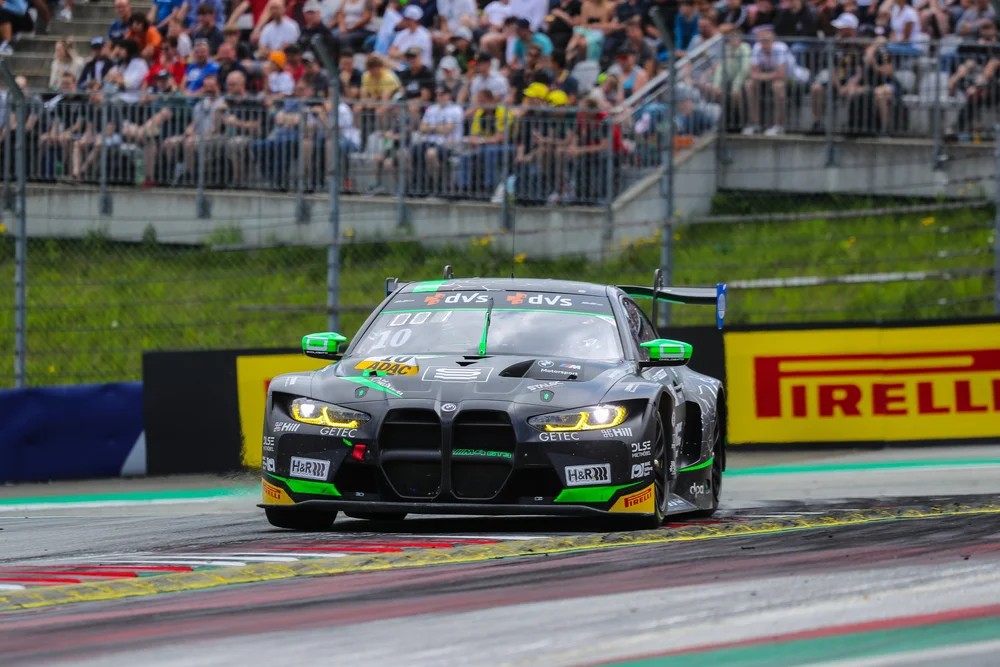 Serien-Neueinsteiger Krütten/Green feiern auf dem Red Bull Ring ersten Sieg im ADAC GT Masters