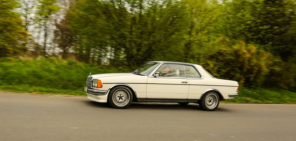 Mercedes 230CE Coupé - Zeitlos, Stylisch, Cool