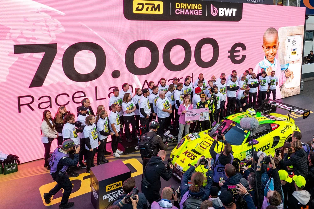 Mit dem BWT Race Lap Award unterstützen die DTM und BWT die b.waterMISSION