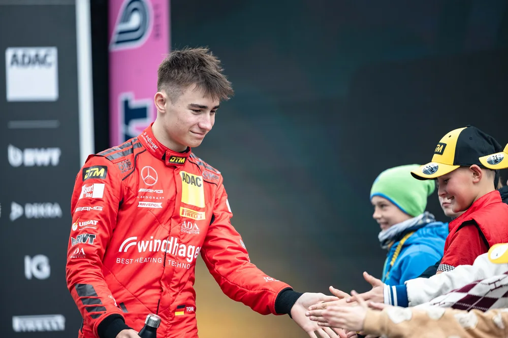 Youngster Tom Kalender ist jüngster Fahrer im Mercedes-AMG-AufgebotYoungster Tom Kalender ist jüngster Fahrer im Mercedes-AMG-Aufgebot
