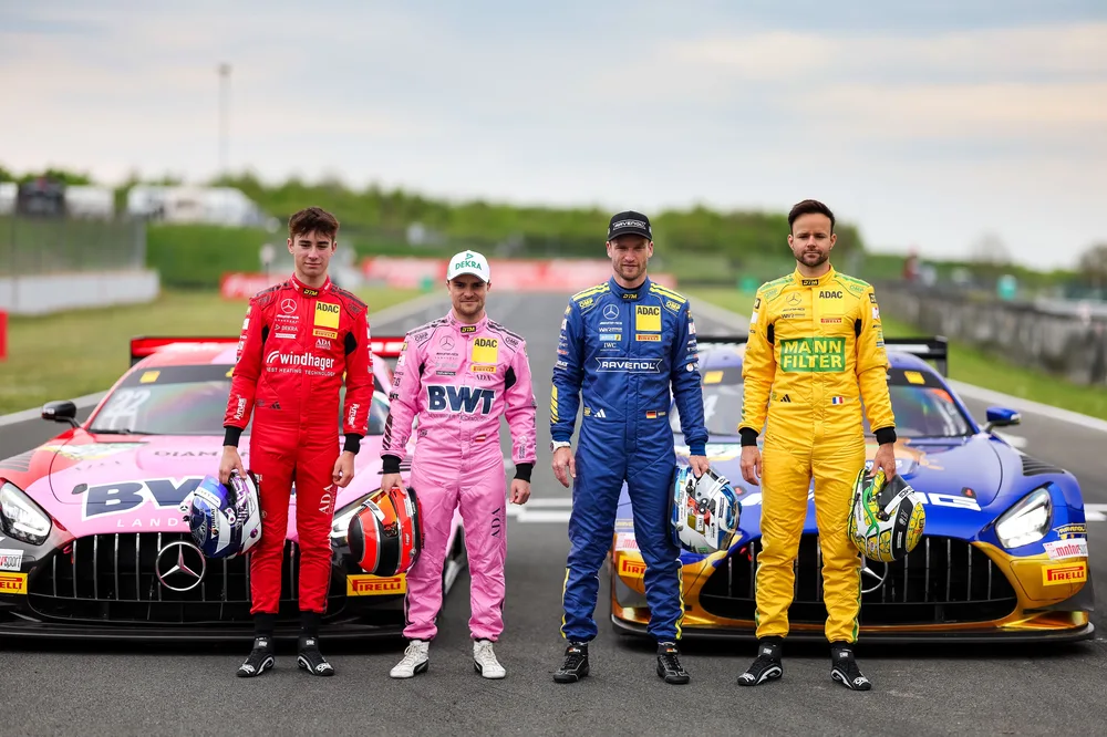 Tom Kalender, Lucas Auer, Maro Engel und Jules Gounon (l-r)