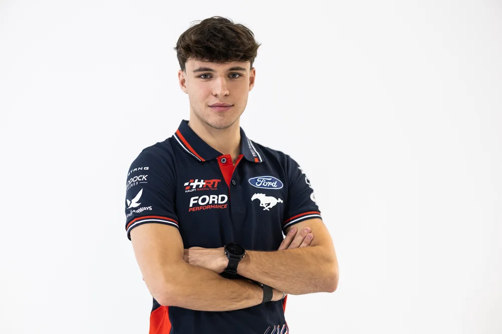 Kiano Blum teilt sich das Cockpit mit Niklas Kalus (Foto: Haupt Racing Team)