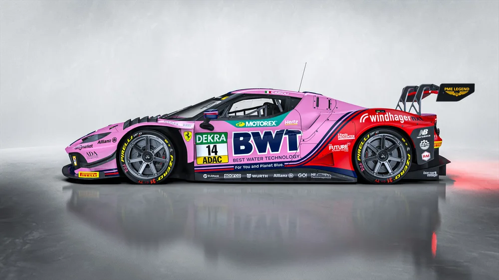 Matteo Cairoli startet im Look von DTM-Serienpartner BWT (Foto: Emil Frey Racing)
