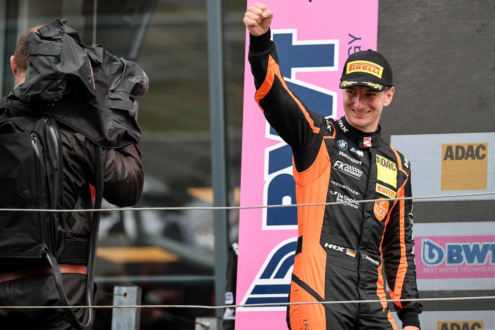 Der ProSiebenSat.1-Superstreamer Joyn zeigt alle Rennen des ADAC GT Masters 2026 live und in voller Länge