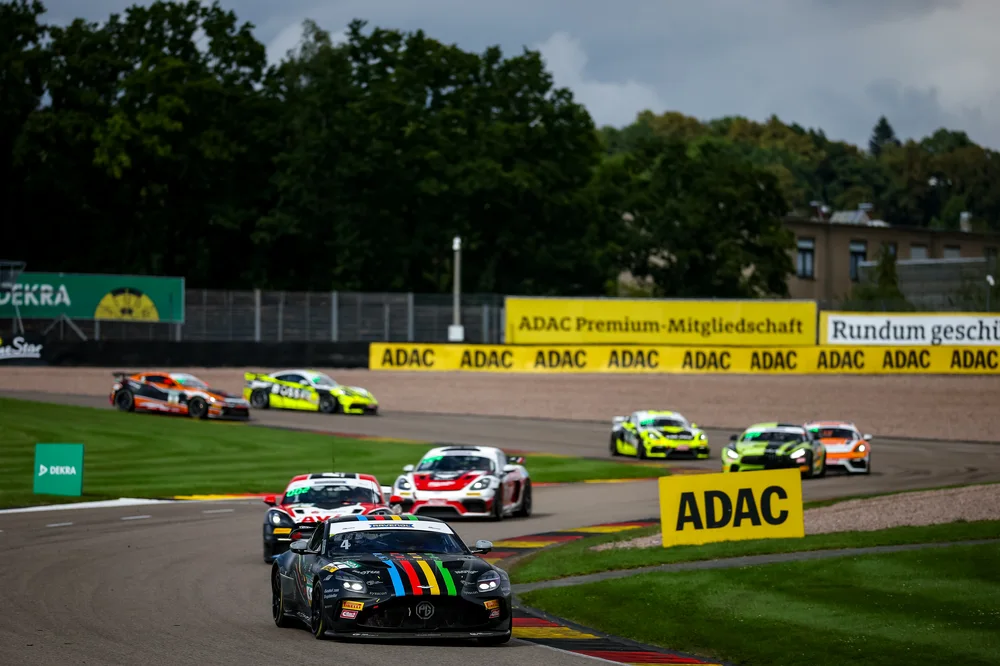 SPORT1 zeigt ADAC GT4 Germany auch 2026 im Free-TV