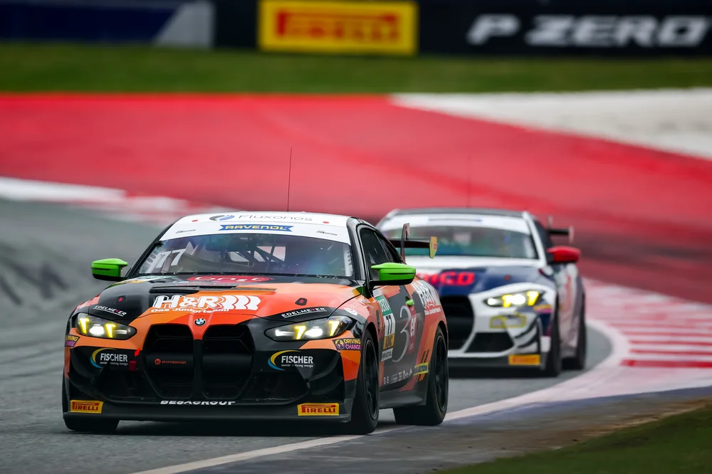 Hochkarätiges Starterfeld für achte Saison der ADAC GT4 Germany
