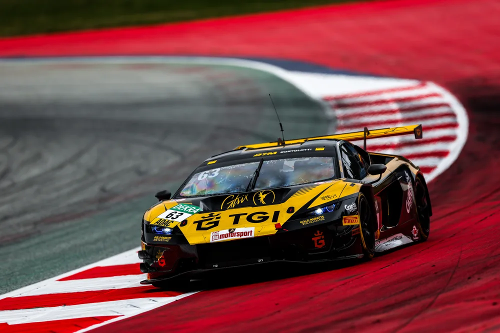 Angriff im neuen Lamborghini: Mirko Bortolotti pilotiert einen Temerario GT3