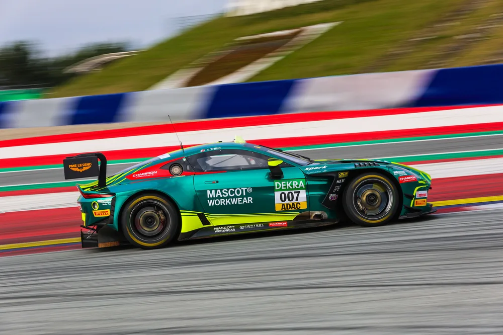 Das Feature „Driver of the Day“ bringt die DTM gemeinsam mit Fashionpartner PME Legend an den Start