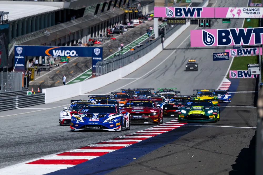 Für das Liqui Moly Team Engstler Motorsport ist es der erste Sieg im ADAC GT Masters seit 2011