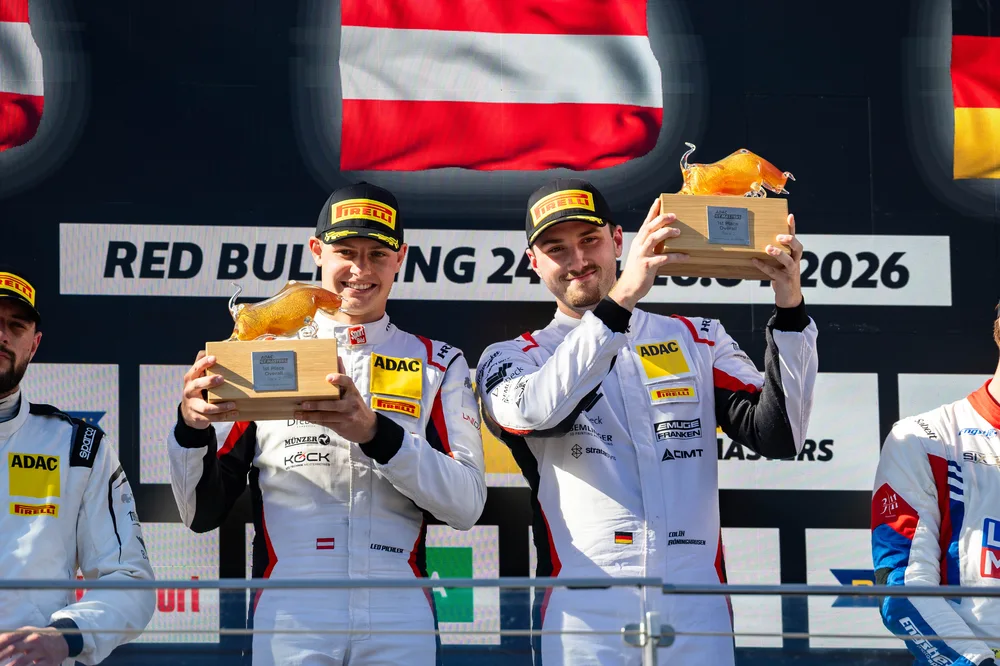 Leo Pichler und Colin Bönighausen jubeln über ihren Sieg