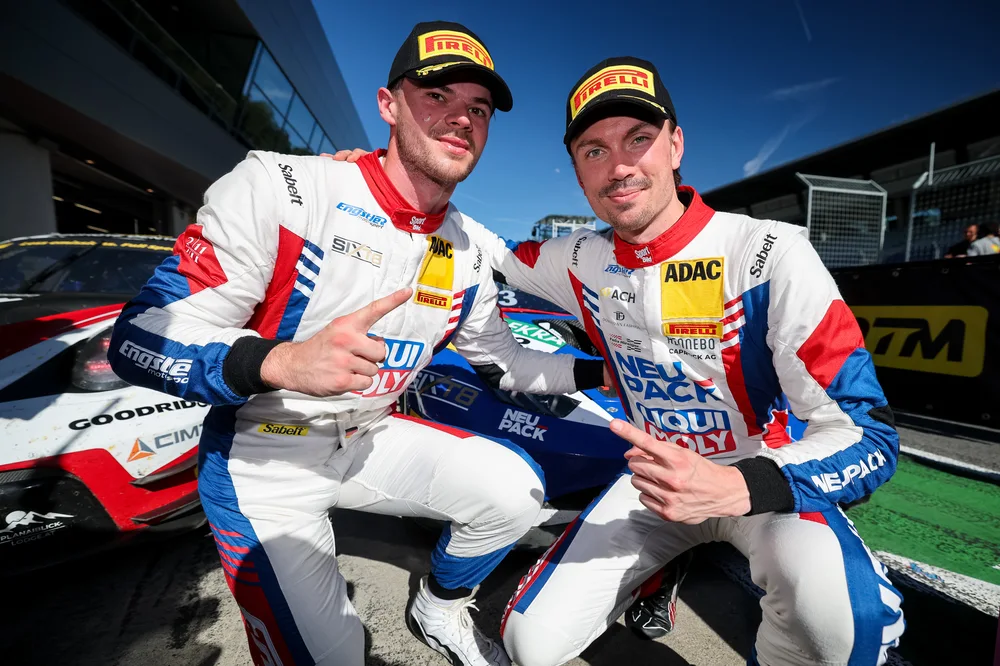 Finn Zulauf und Felix Hirsiger rundeten ihr super Wochenende mit Rang drei ab