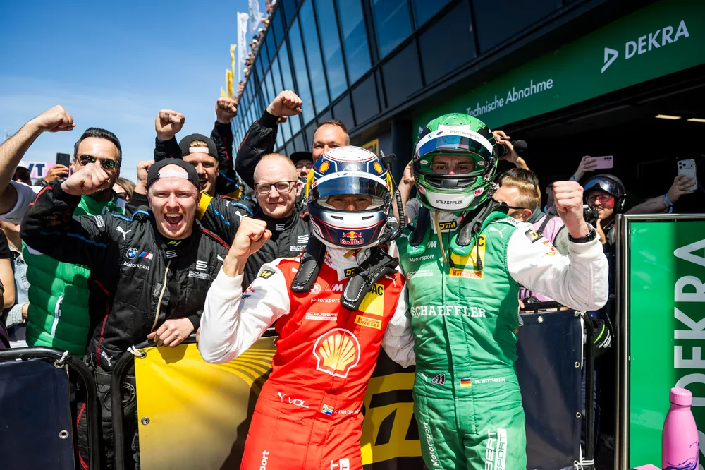 Doppelte Freude bei BMW: Kelvin van der Linde und Marco Wittmann (l-r)
