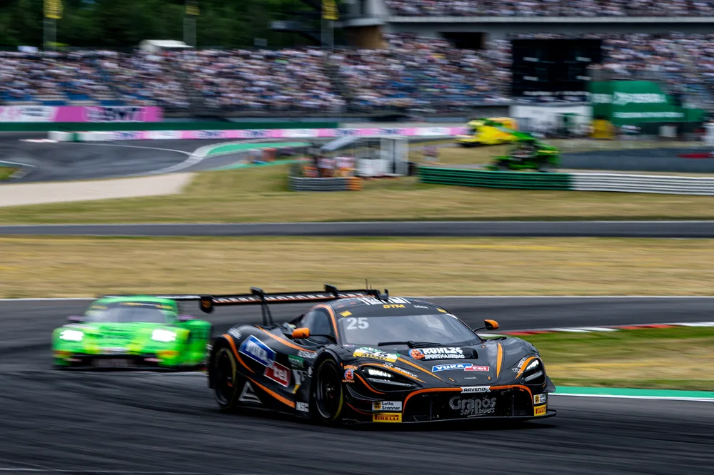 Ben Dörr lässt Briten jubeln: Historischer DTM-Sieg für McLaren