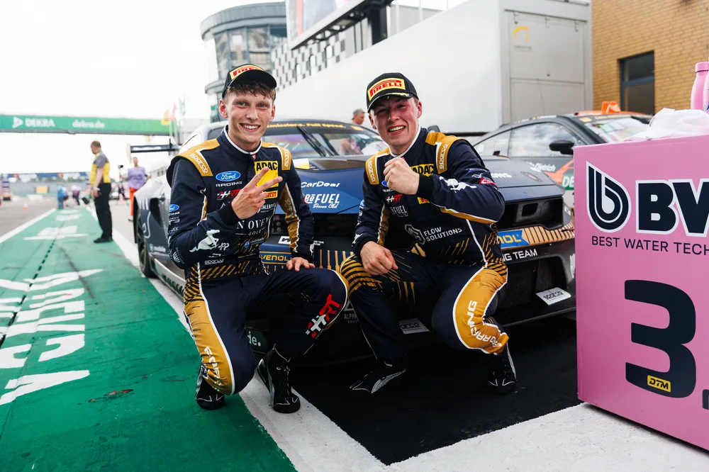 Max Reis und Emil Gjerdrum freuten sich über ihre Podiumsplatzierung