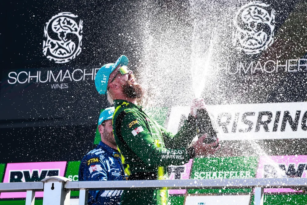 Historischer Erfolg: Thiim holt auf dem ausverkauften Norisring ersten DTM-Sieg für Aston Martin