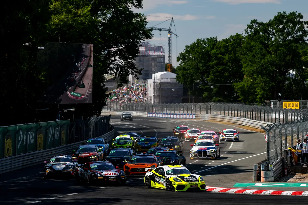 Wer wird Halbzeit-Champion der ADAC GT4 Germany 2026?