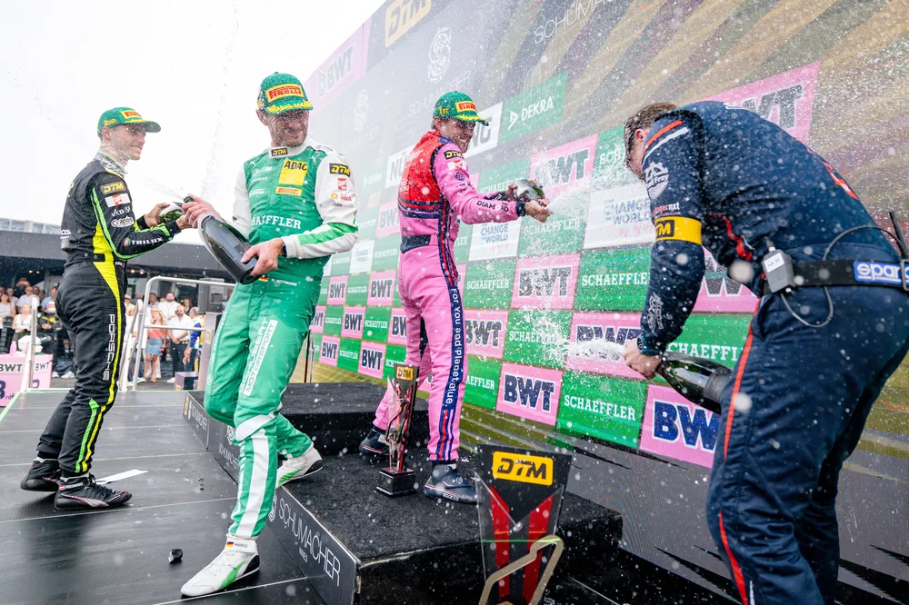 Ferrari furioso am Nürburgring: Cairoli feiert dritten DTM-Sieg