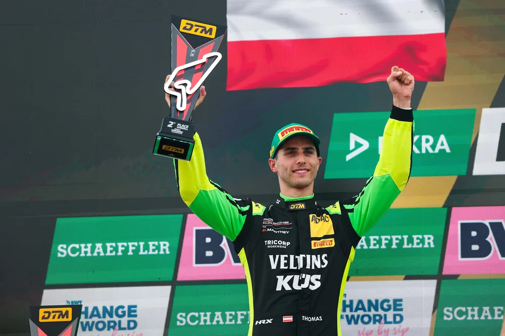Zweiter Platz für Porsche-Werksfahrer Thomas Preining vom Team Manthey