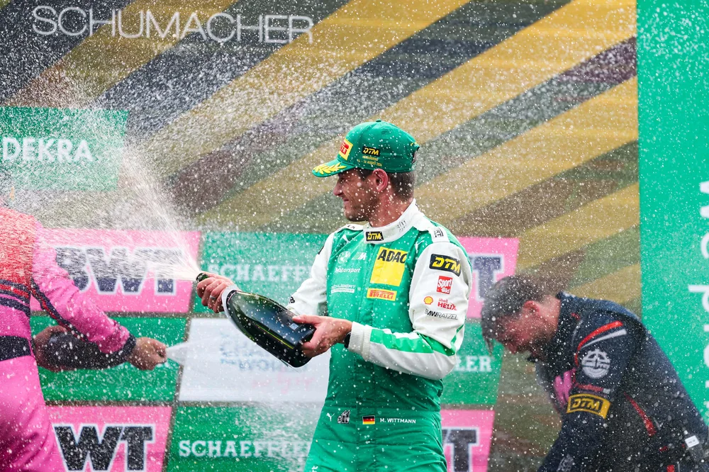 Viertes Podium in der Saison 2026 für Marco Wittmann von Schubert Motorsport