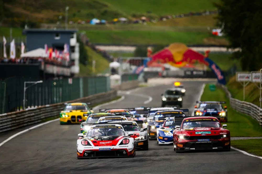 Der Start ins erste Rennen des ADAC GT Masters am Salzburgring