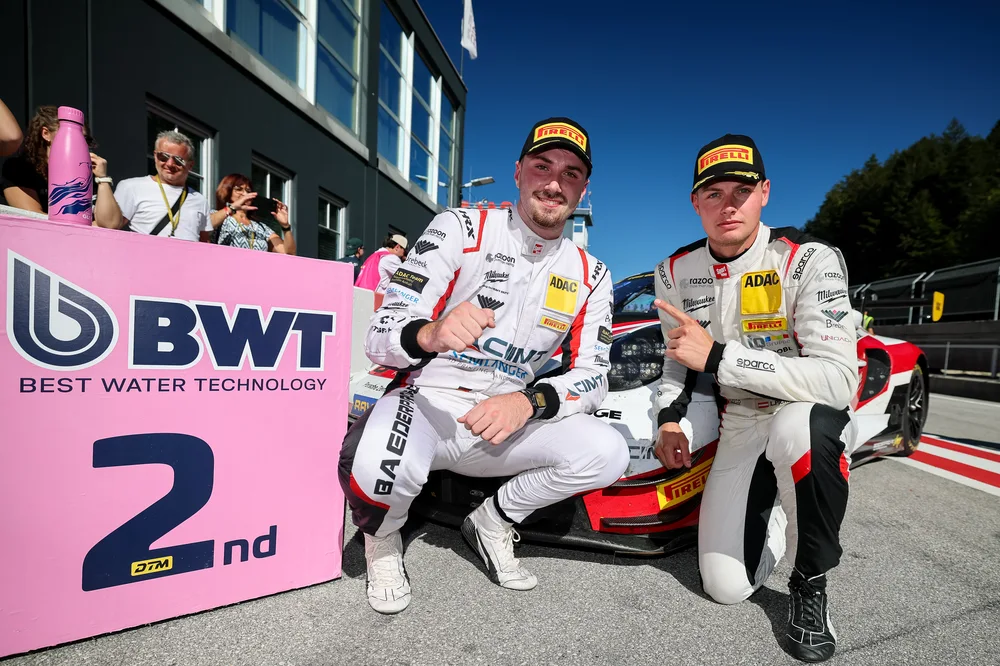 Colin Bönighausen und Lokalmatador Leo Pichler jubeln über Rang zwei