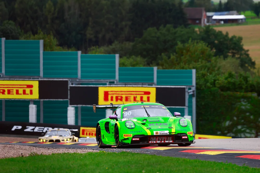 Der Schweizer Ricardo Feller fuhr als zweiter Porsche-Pilot in die Top drei