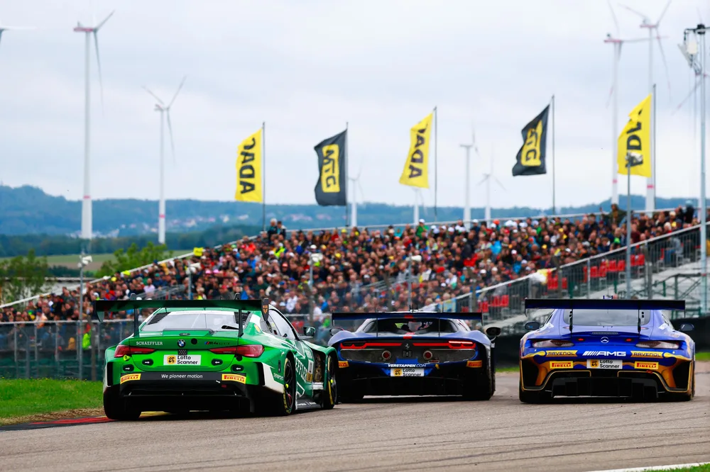 Dörr überrascht mit Sieg – Preining geht als Spitzenreiter ins DTM-Finale
