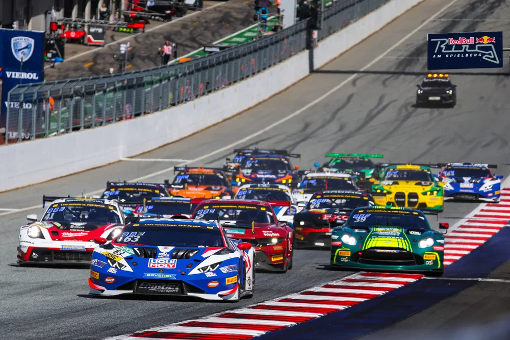 ADAC GT Masters fördert Nachwuchs in Jubiläumssaison mit bisher größtem Preisgeldtopf