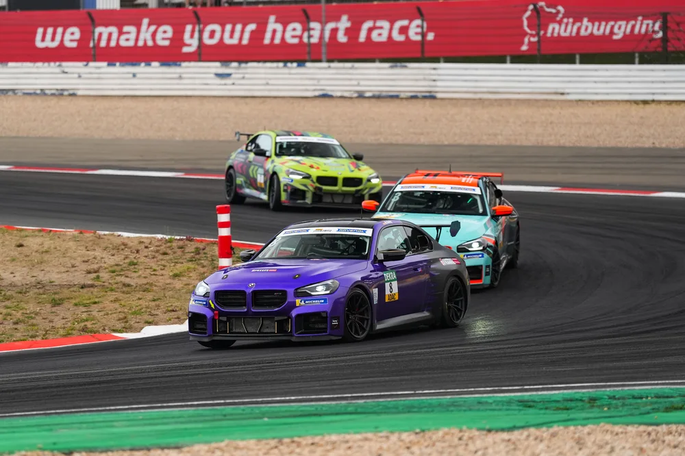 Der Nürburgring darf nicht fehlen: Für die Nachwuchspiloten geht es im August wieder in die Eifel