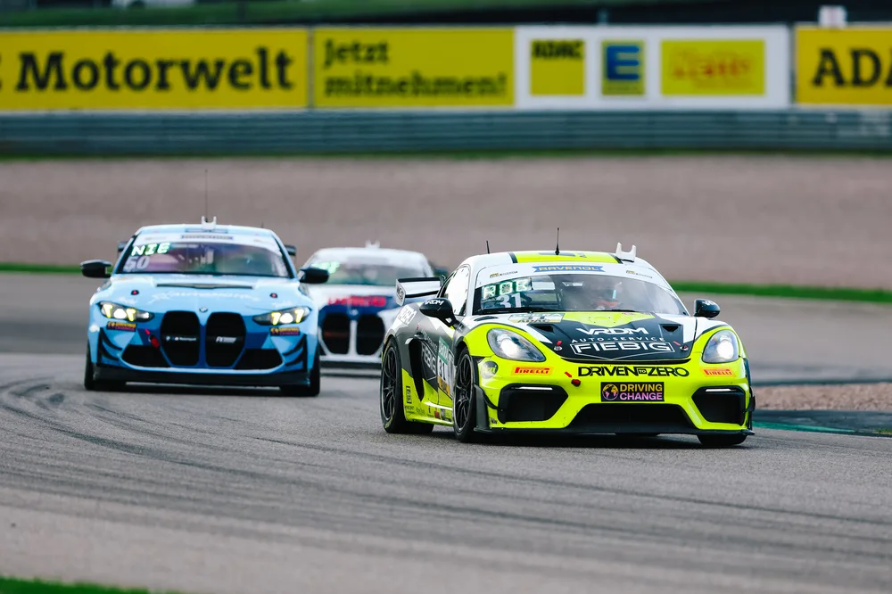 Titel-Showdown in Hockenheim: Wer wird Champion der ADAC GT4 Germany?