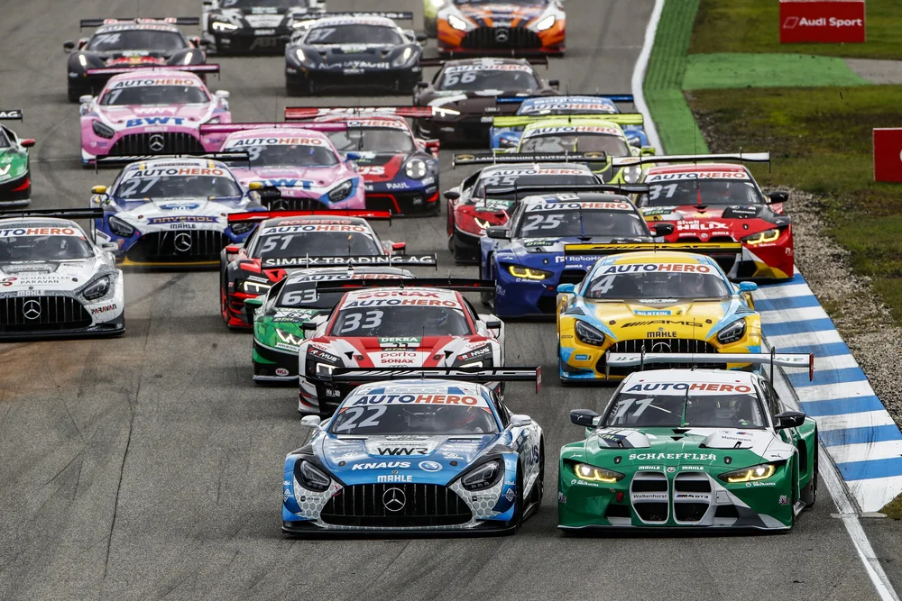 ADAC GT Masters startet beim „Festival of Dreams” in die Saison 2023