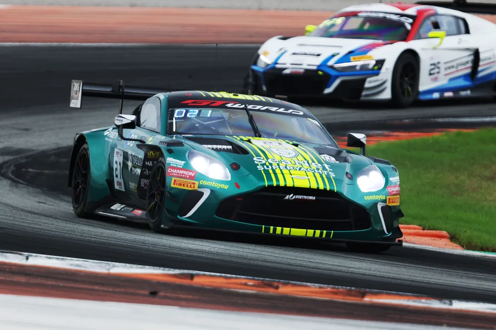 Einsatz 2026: Comtoyou Racing enthüllt Pläne für dreifachen GT-Welt-Angriff mit Aston Martin – Galerie 2 – Foto 2