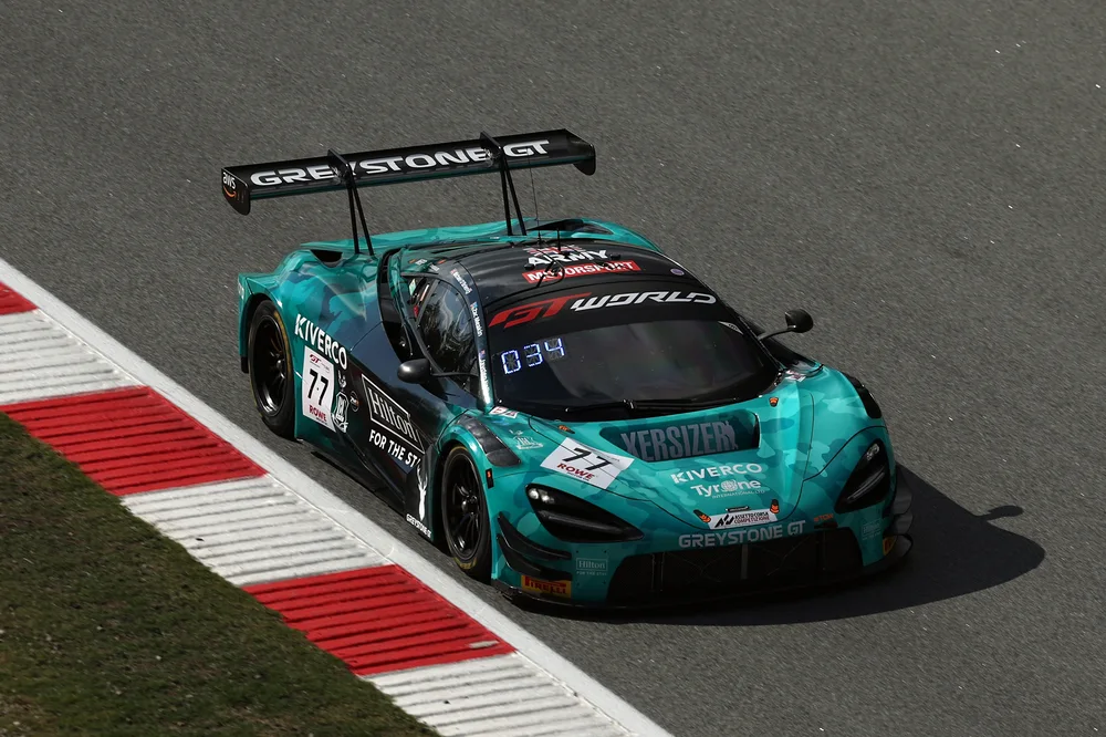 Einschreibung 2026: Greystone GT startet mit Trio von McLaren-Junioren in den Endurance Cup – Galerie 2 – Foto 1