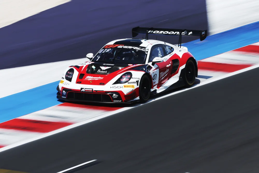 Einsatz 2026: razoon – more than racing geht mit einem Vollzeiteinsatz bei Porsche an den Start