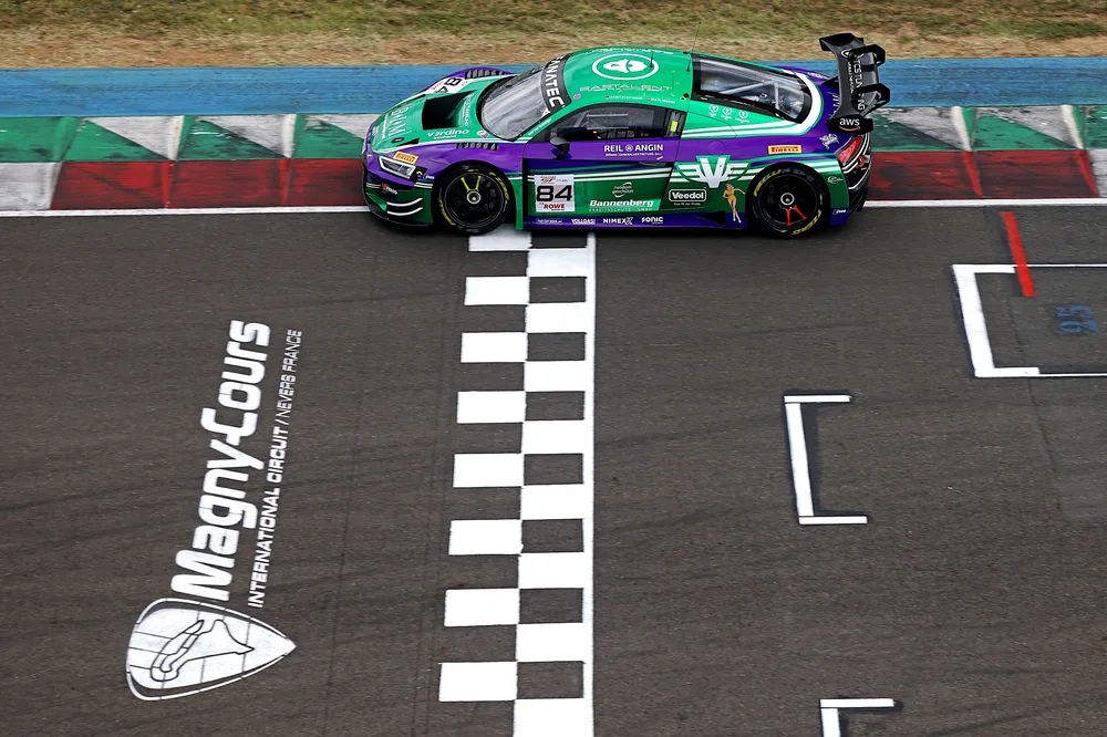 GT World Challenge ist die Formel 1 des GT-Rennsports – Christopher Haase freut sich auf seine Rückkehr an die Rennstrecke – Galerie 2 – Foto 4