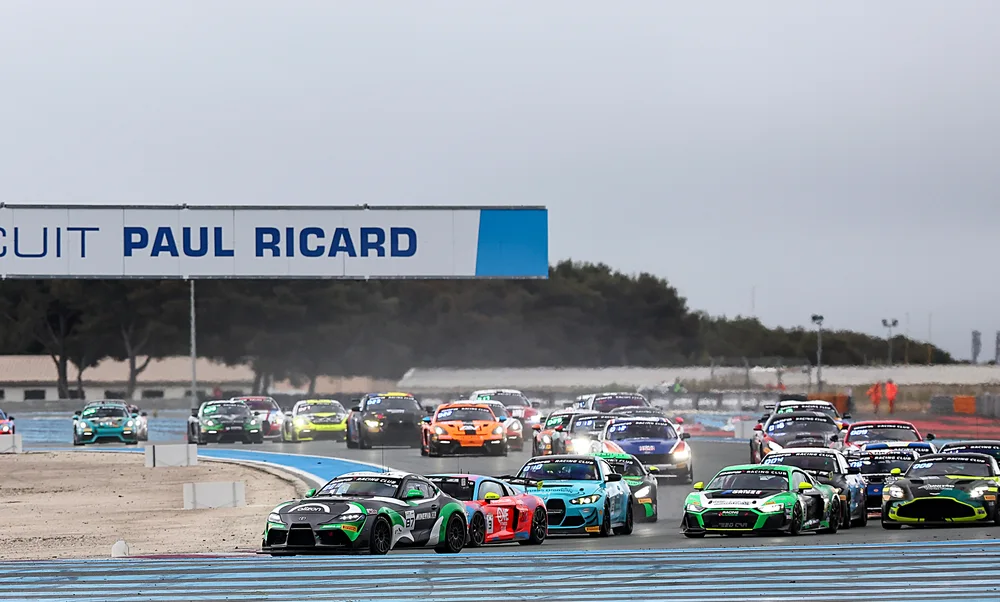 Ein unvergesslicher Saisonstart für den GT World auf dem Circuit Paul Ricard – Galerie 2 – Foto 2