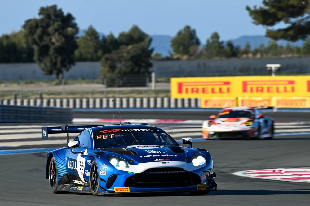BRONZE-Test: Petrobelli fährt für Ecurie Ecosse Blackthorn die Bestzeit