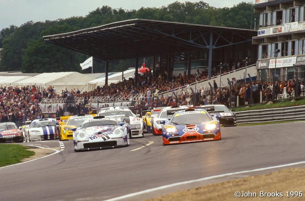 Alles, was Sie über den Saisonauftakt des Sprint Cup in Brands Hatch wissen müssen – Galerie 2 – Foto 7