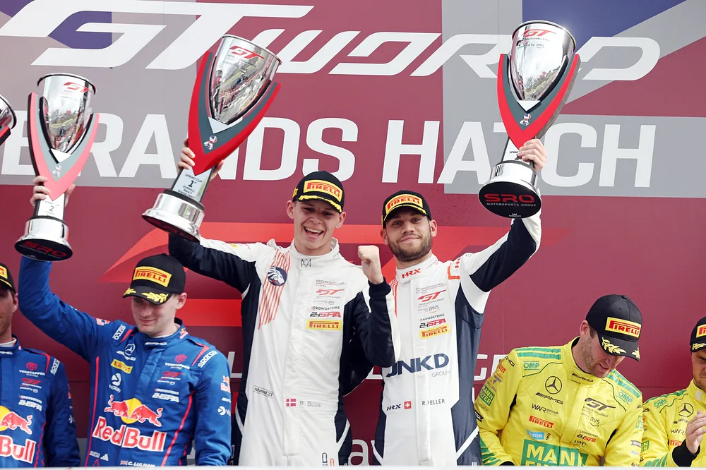 Rennen 2: Lionspeed GP Porsche gewinnt mit überzeugendem Sieg im Rennen 2 in Brands Hatch