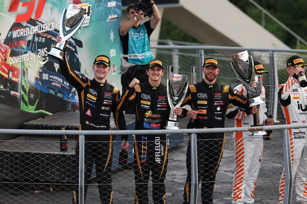 Audi ist wieder auf dem Siegerpodest, als Tresor Attempto Racing einen bemerkenswerten Sieg in Monza einfährt – Galerie 2 – Foto 3