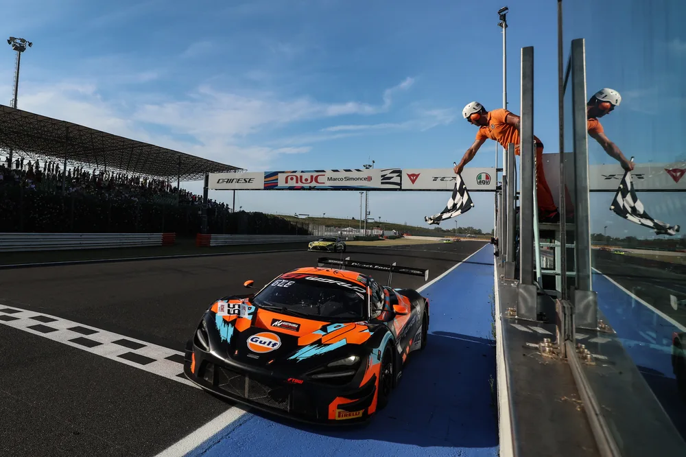Die Saison geht mit Sprint-Action am Meer weiter: Alles, was Sie über die GT World Challenge in Misano wissen müssen – Galerie 2 – Foto 4