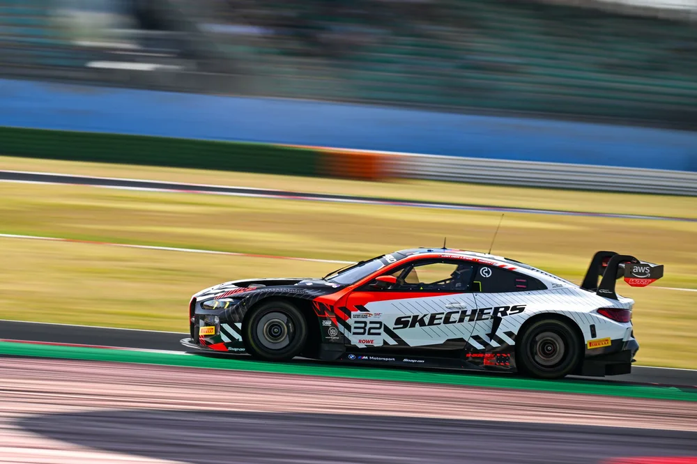 FP1: Mercedes-AMG an der Spitze in Misano, während Schiller für GetSpeed Team Dubai fliegt – Galerie 2 – Foto 1