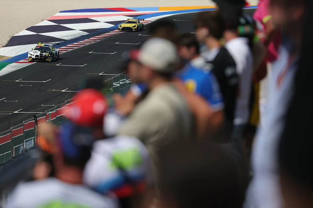 Doppeltes Vergnügen für Weerts und Van der Linde, da Team WRT wieder in Misano triumphiert – Galerie 2 – Foto 2