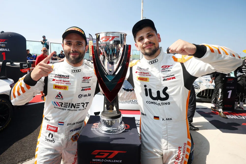 Doppeltes Vergnügen für Weerts und Van der Linde, da Team WRT wieder in Misano triumphiert – Galerie 2 – Foto 3