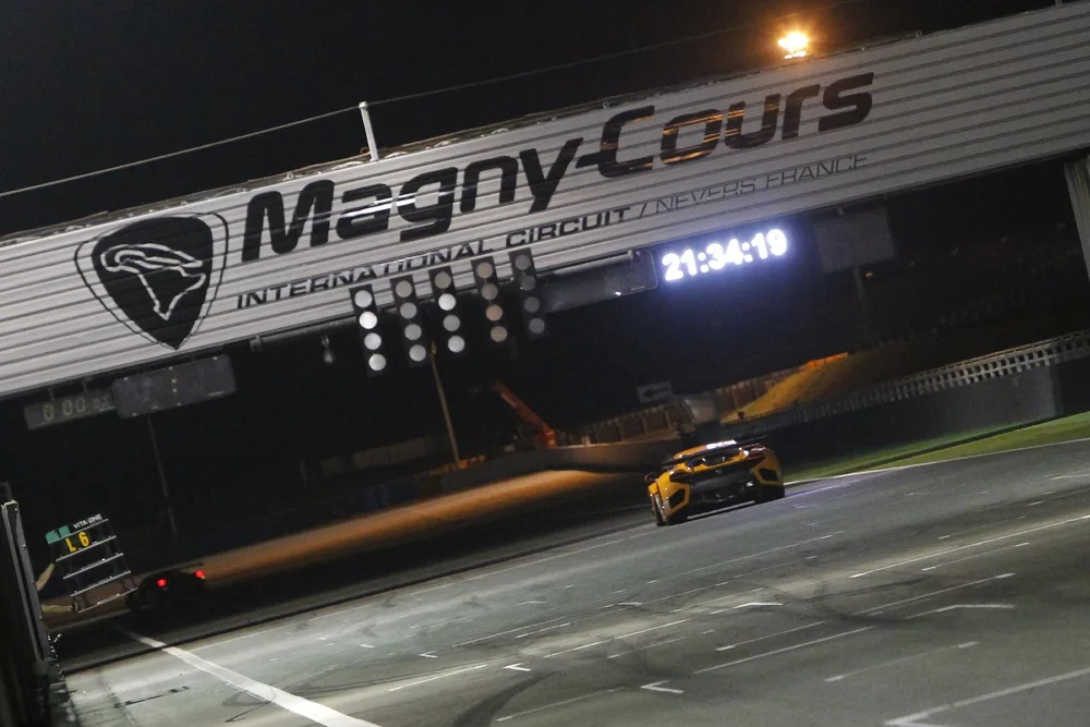 Die Top-Fünf-Rennen der GT World Challenge in Magny-Cours – Galerie 2 – Foto 1