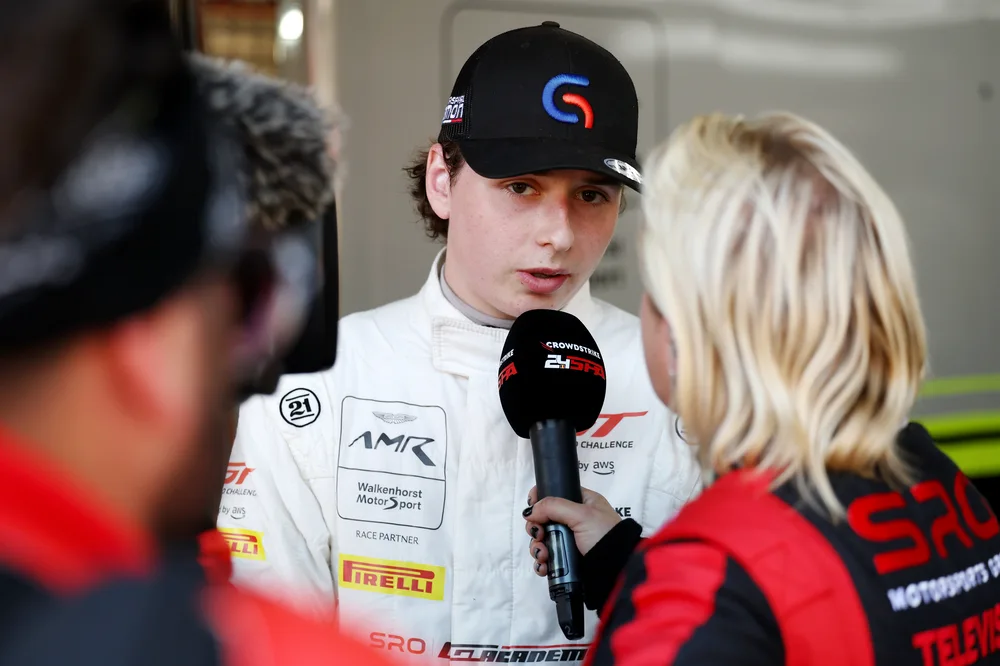 Das wäre nicht möglich gewesen ohne die SRO GT Academy – Jetzt will Gaspard Simon auf heimischem Boden beeindrucken – Galerie 2 – Foto 1