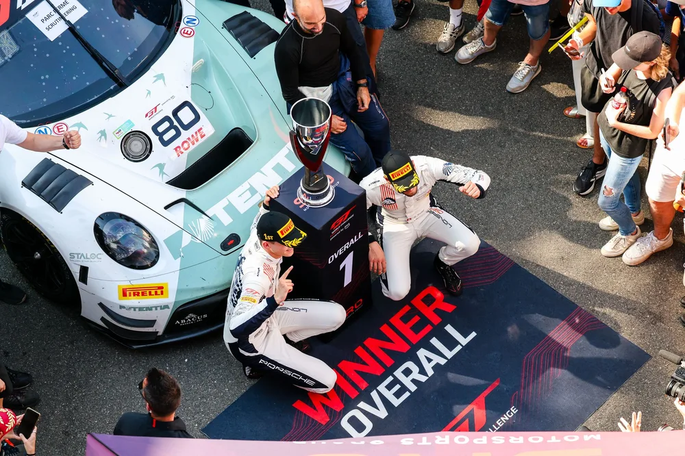 Lionspeed GP entfacht mit dem Triumph im zweiten Rennen in Magny-Cours den Sprint Cup-Titelkampf wieder.