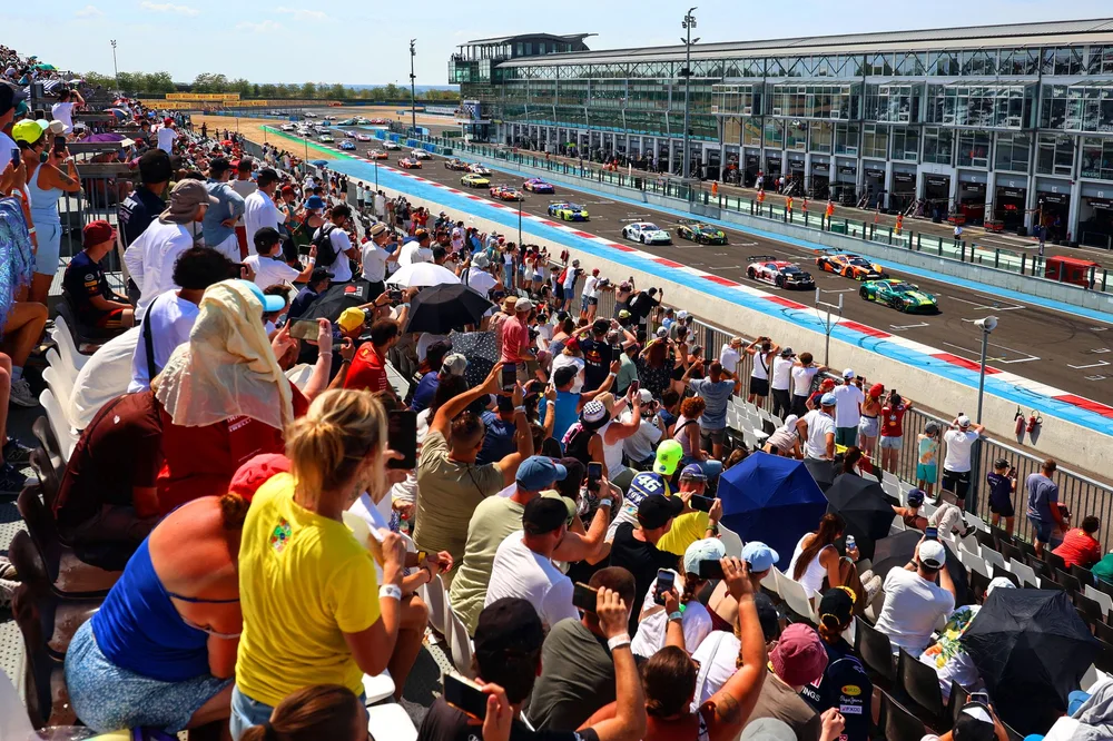 Lionspeed GP entfacht mit dem Triumph im zweiten Rennen in Magny-Cours den Sprint Cup-Titelkampf wieder. – Galerie 2 – Foto 1