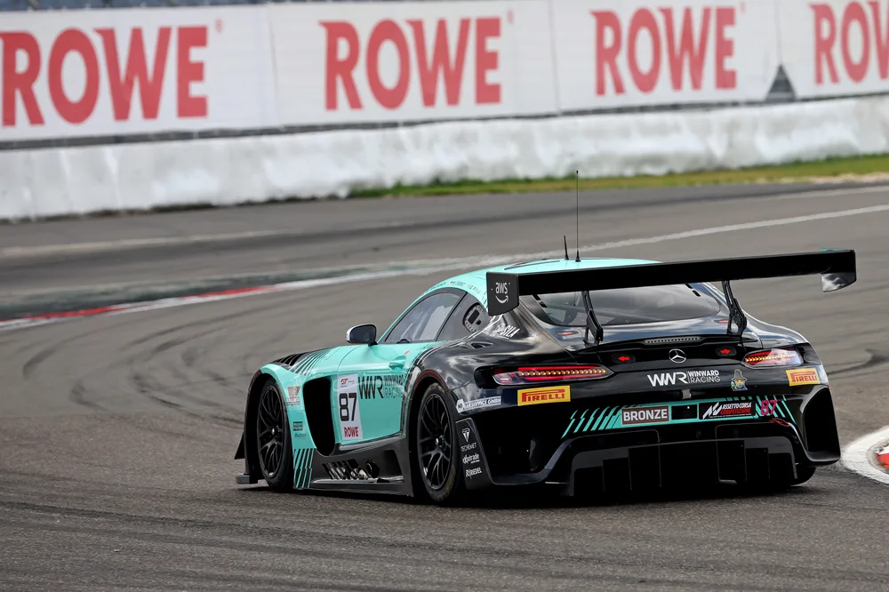 FP1: Marciello ist der Schnellste im ersten Training mit dem ROWE Racing BMW – Galerie 2 – Foto 3